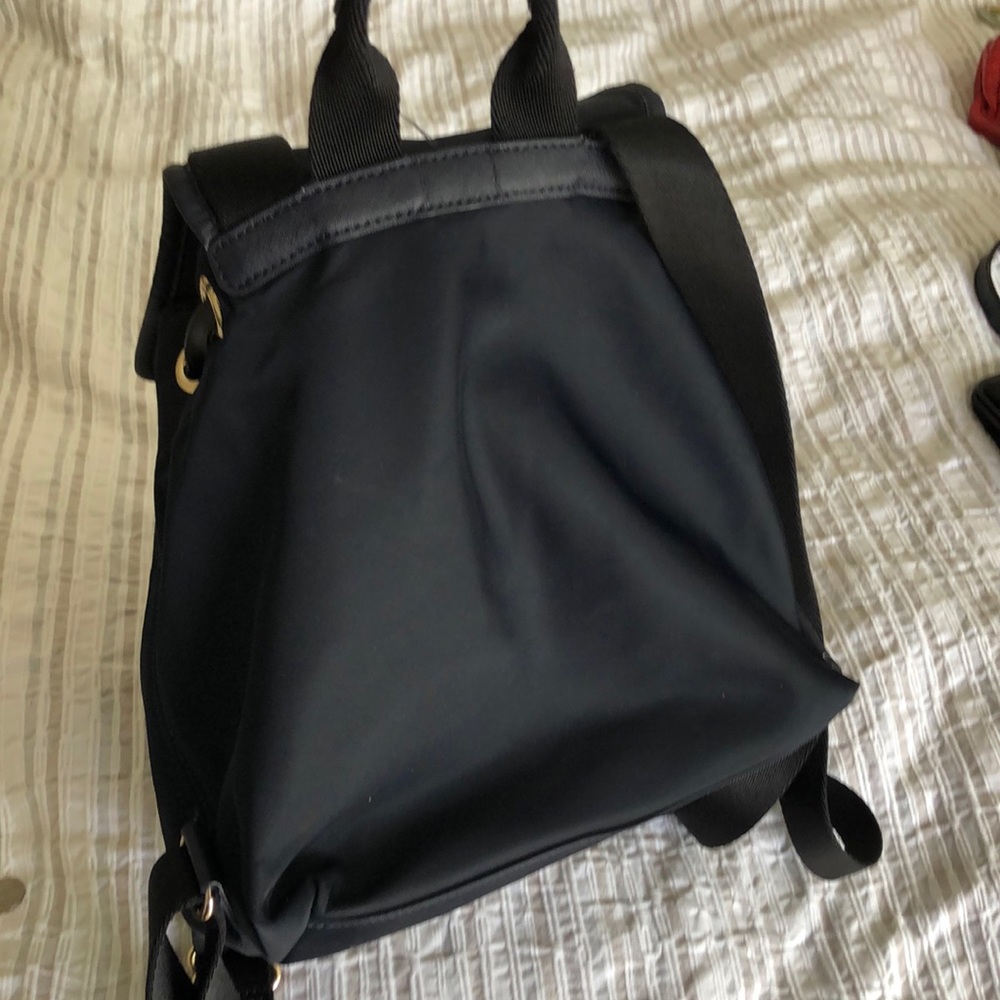 Backpack - Picture 6 of 7